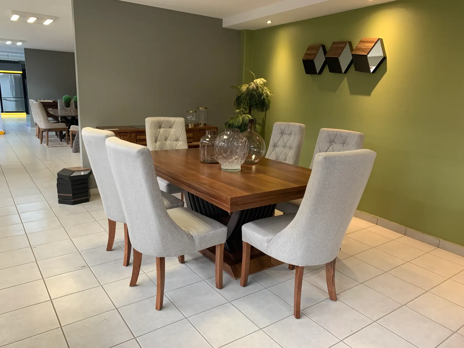 Comedor Chavoya Princess — Comedor Chavoya Princess
