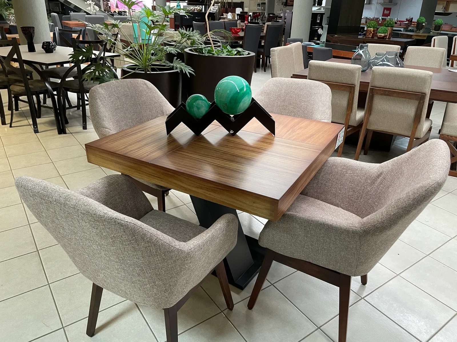 Comedor JP Brenda 4S — Comedor JP Brenda 4S