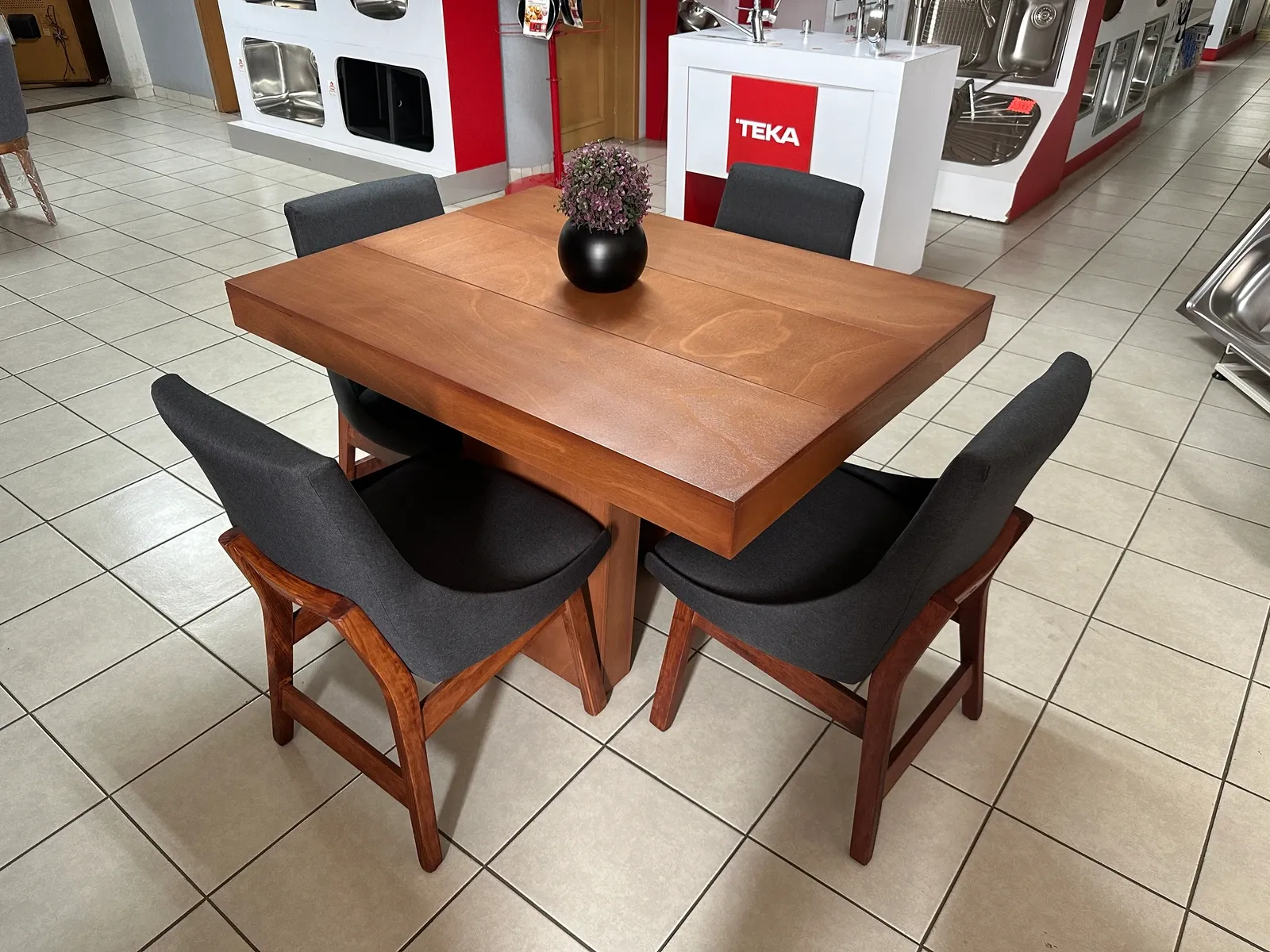 Comedor JP Odette 4 Sillas — Comedor JP Odette 4 Sillas