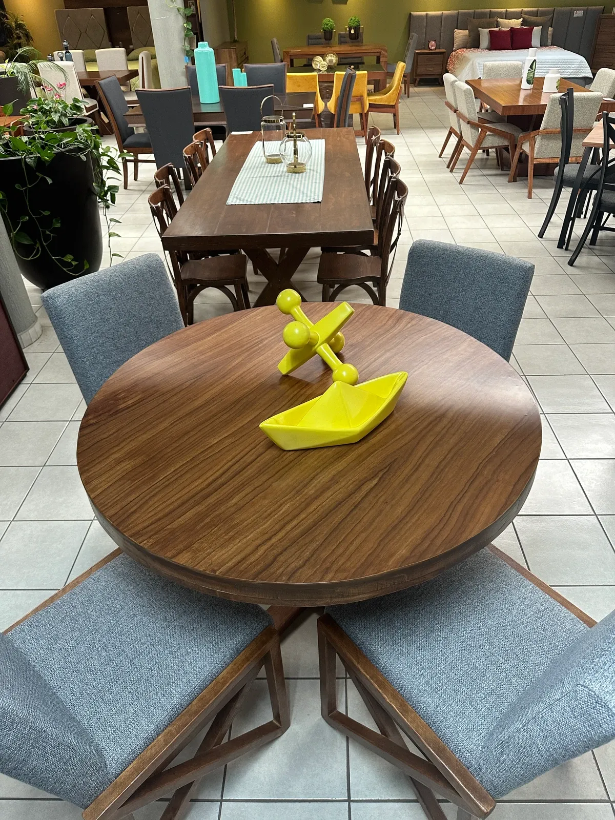 Comedor Minimal Redondo — Comedor Minimal Redondo
