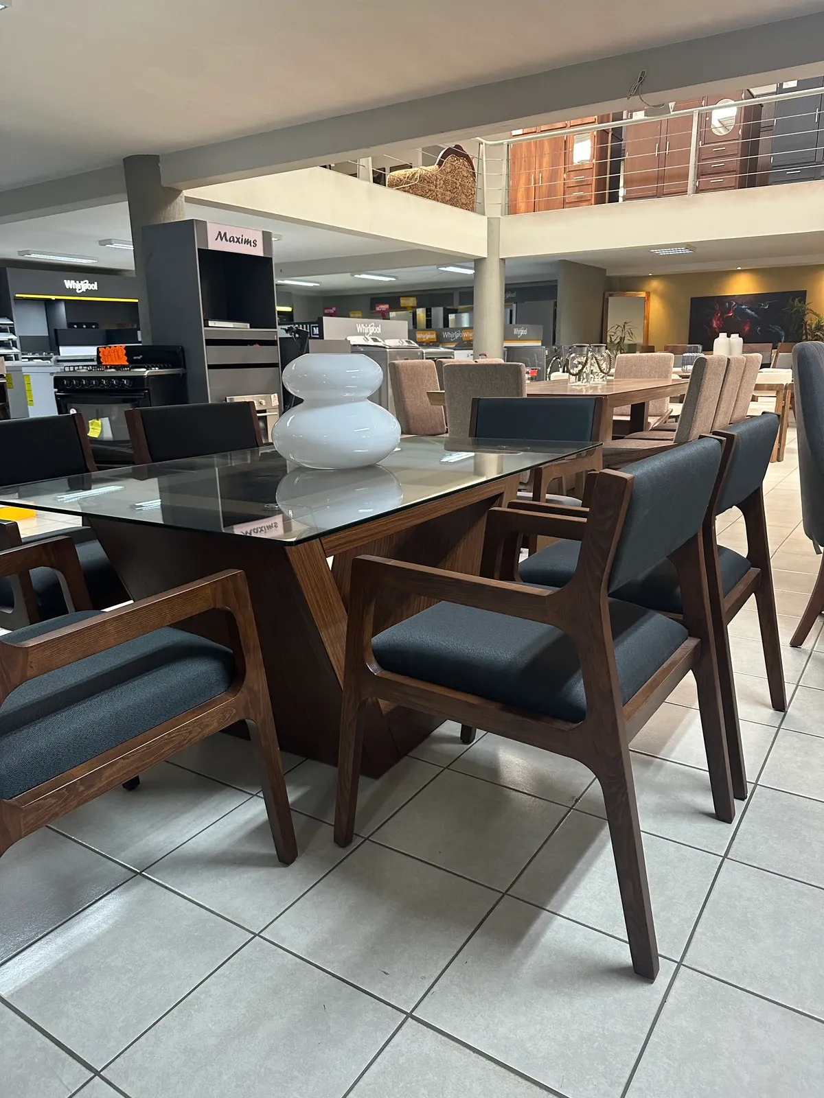 Comedor ocomuebles Vangoh — Comedor ocomuebles Vangoh