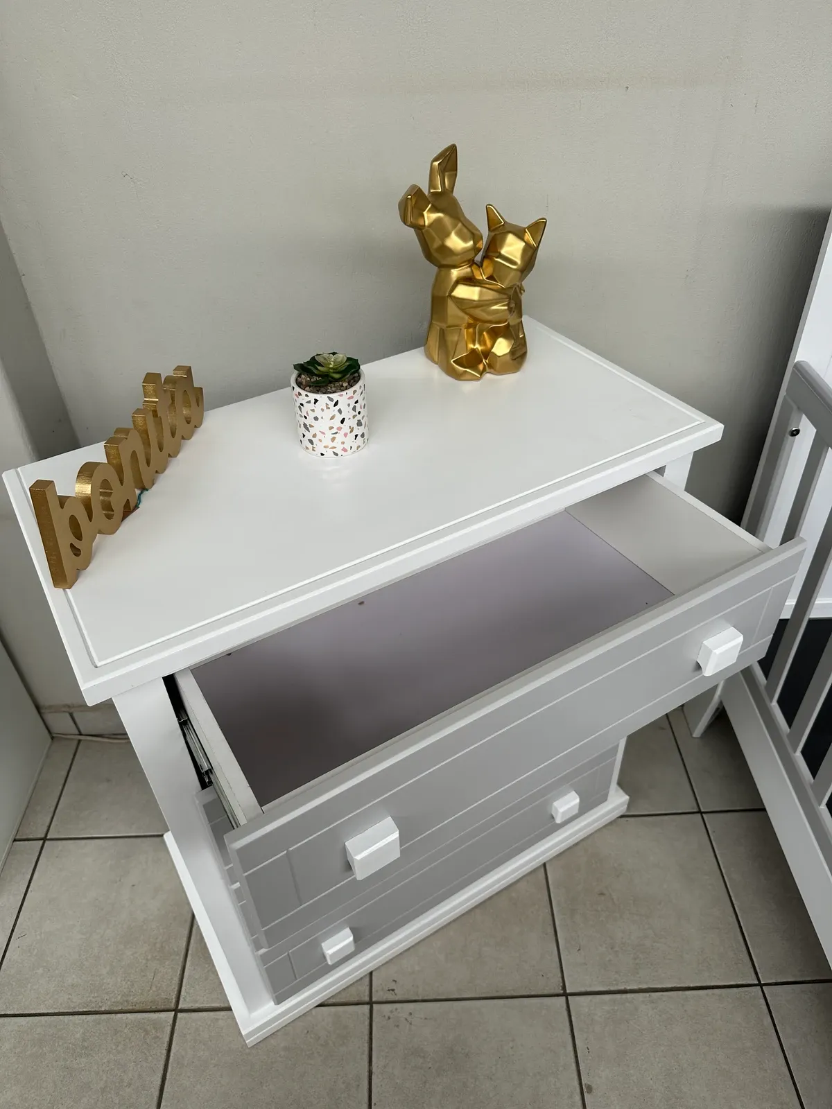 Comoda DM — Comoda DM