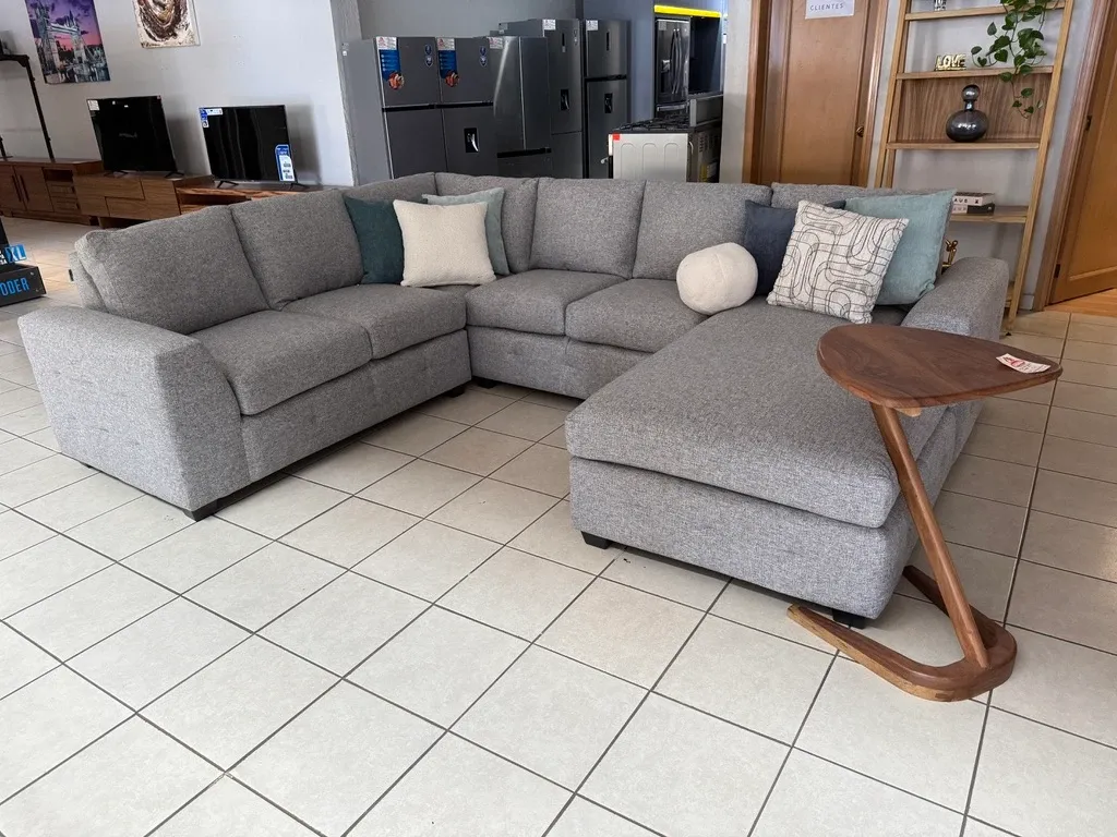 Sala BySan Zafiro — Sala BySan Zafiro